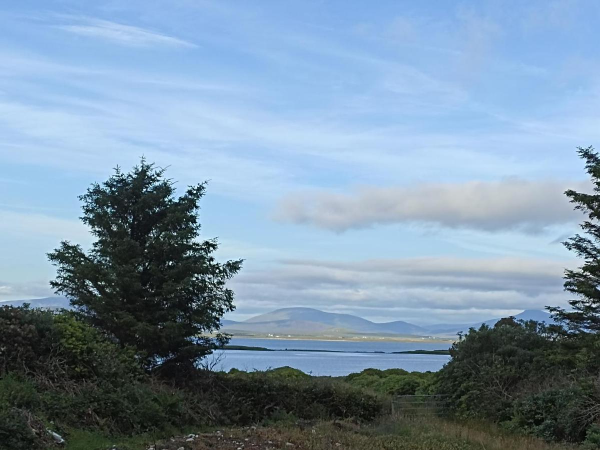 Foreen Lodge, Achill Island Valley Exterior photo